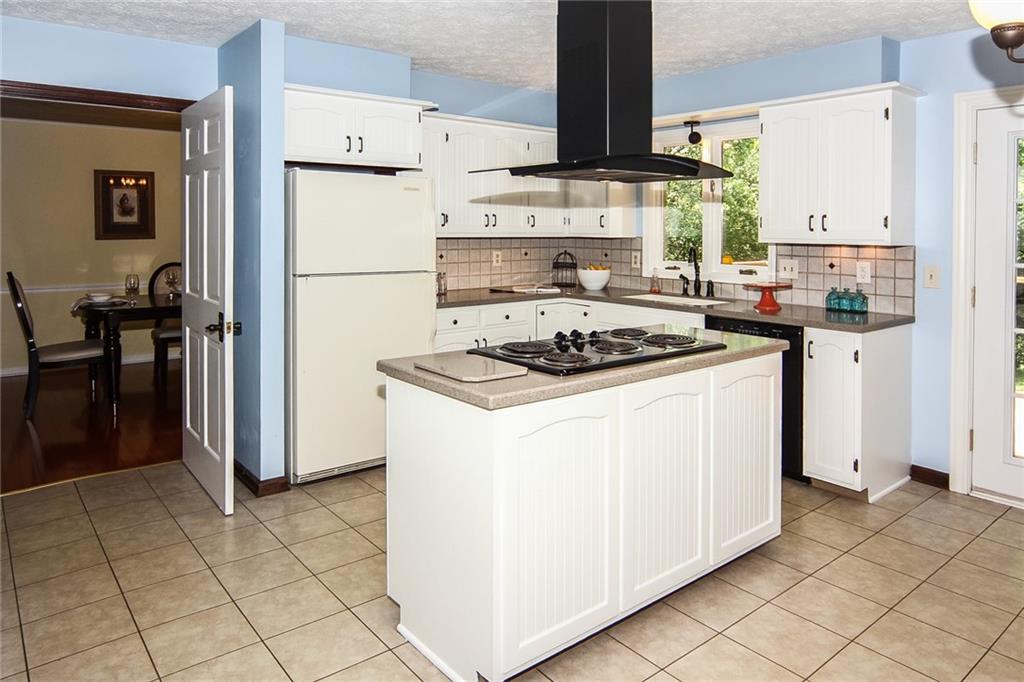 5854 Ravine Road Indianapolis, IN 46220 - Photo 6 of 25 Gallery Image 6