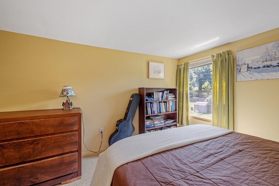 547 Manchester Road Auburn, NH 03032 - Photo 26 of 33 Gallery Image 26
