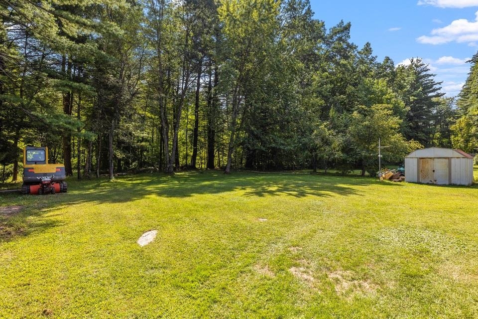 547 Manchester Road Auburn, NH 03032 - Photo 30 of 33 Gallery Image 30