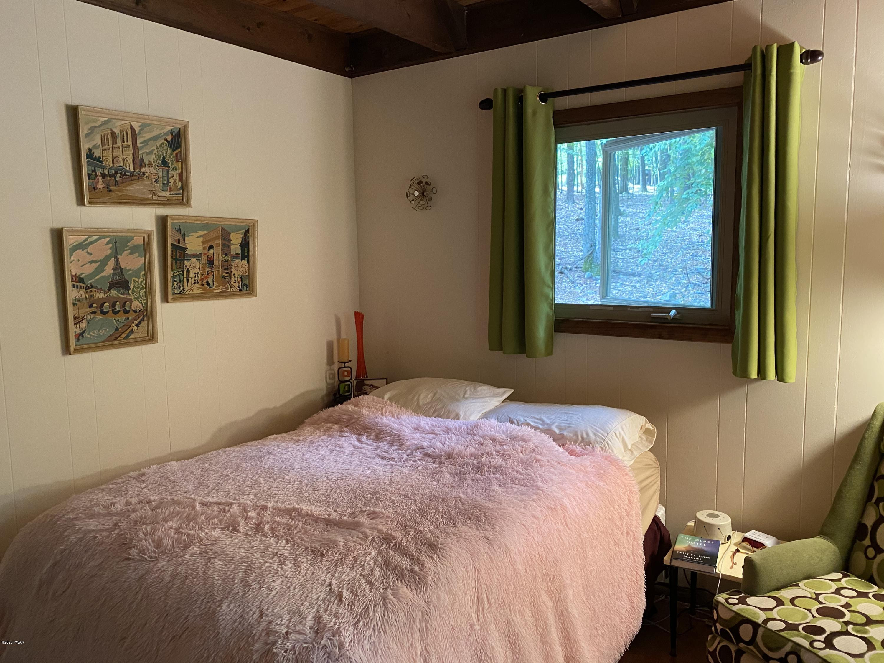 530 West Chipmunk Road Bushkill, PA 18324 - Photo 22 of 34 BC07B596-D5E2-4635-B2D4-EC21814FD5FC