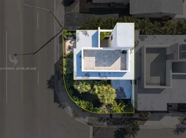 a view of a bird bath