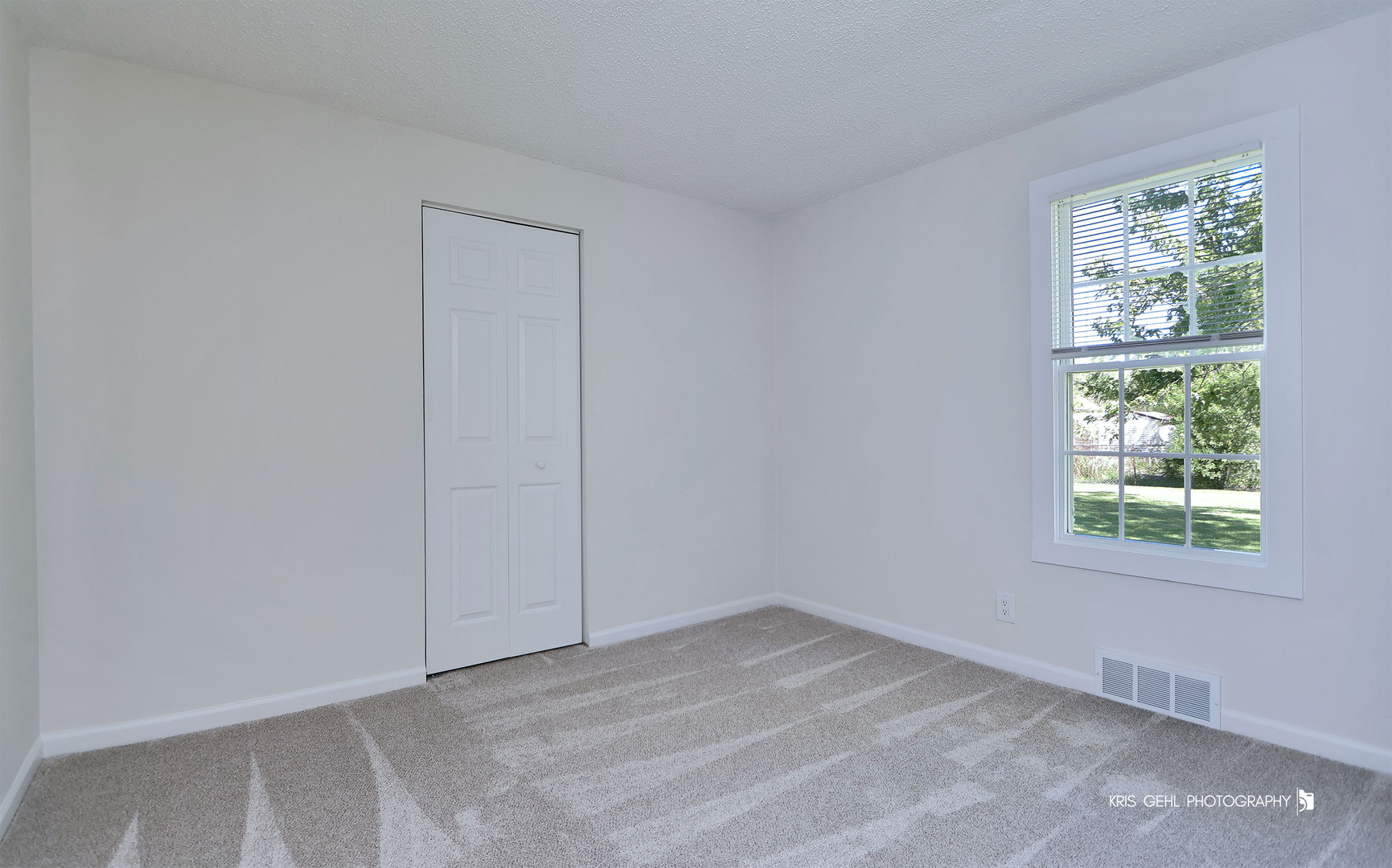38690 North Green Bay Road Beach Park, IL 60087 - Photo 15 of 24