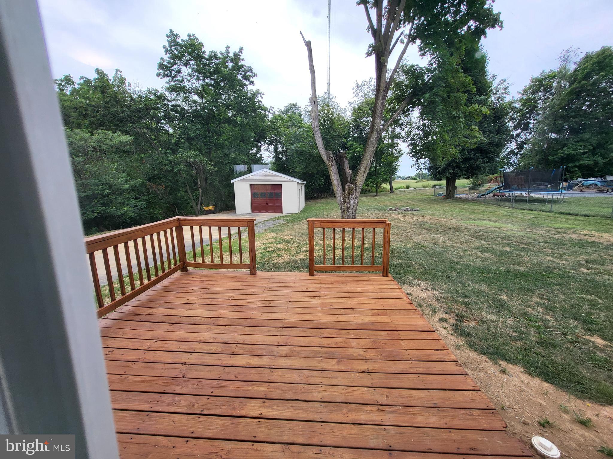 228 Warm Spring Road Chambersburg, PA 17202 - Photo 17 of 19 Rear deck