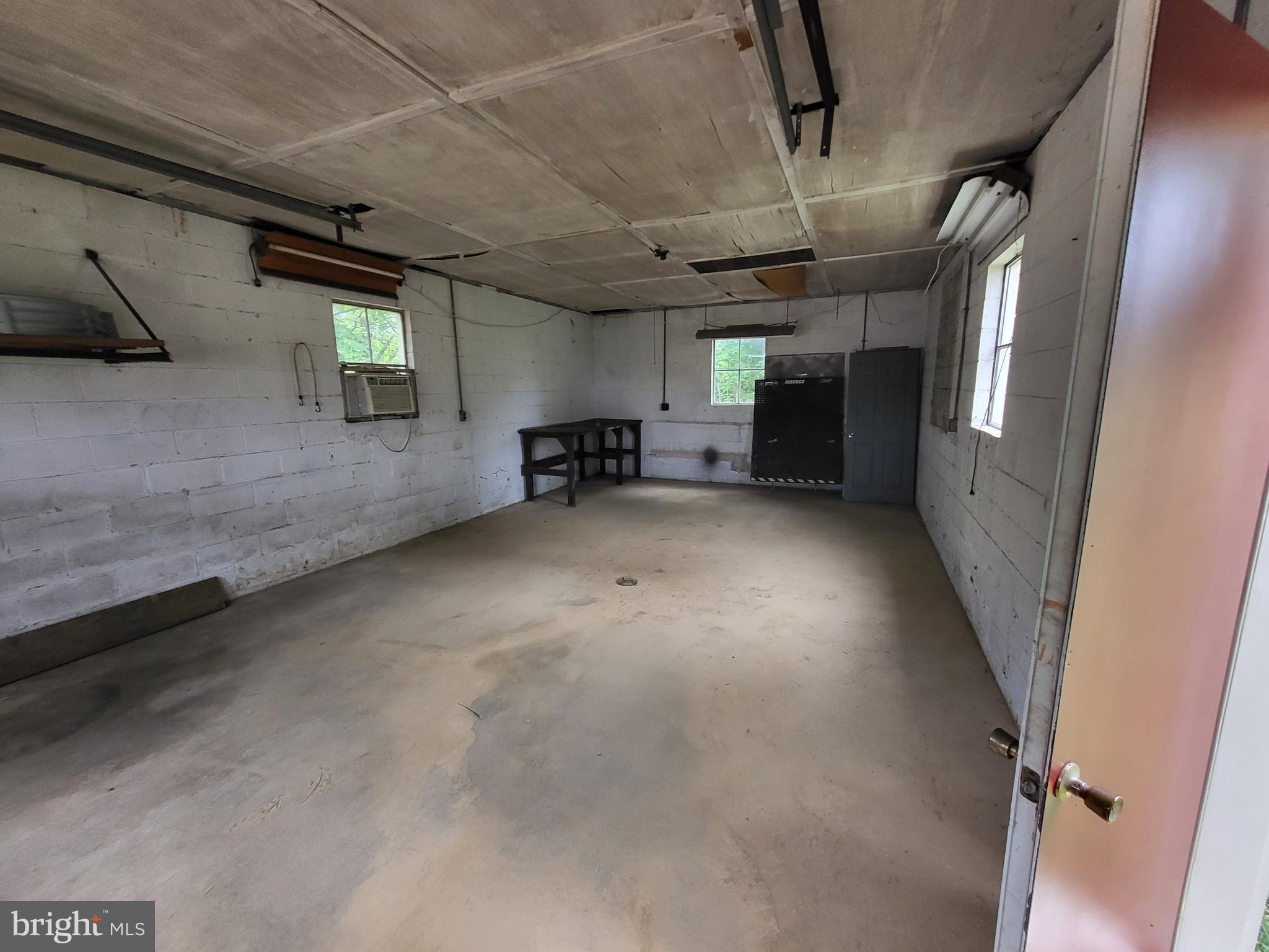 228 Warm Spring Road Chambersburg, PA 17202 - Photo 19 of 19 Garage space