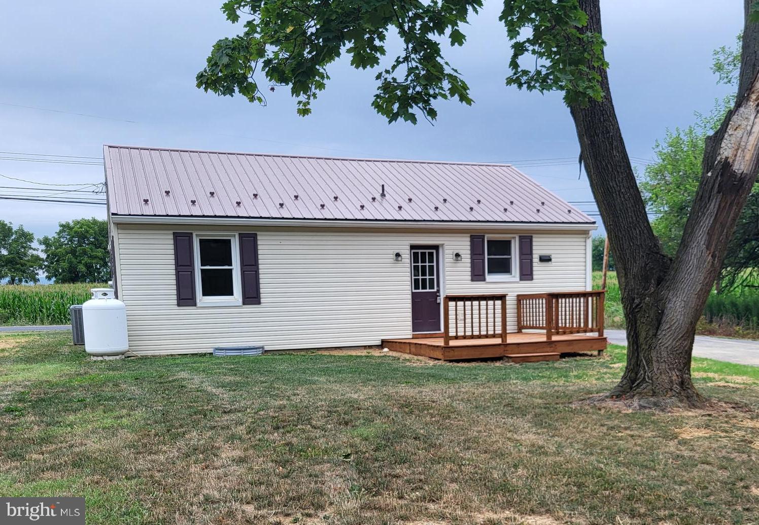 228 Warm Spring Road Chambersburg, PA 17202 - Photo 2 of 19 Back of house