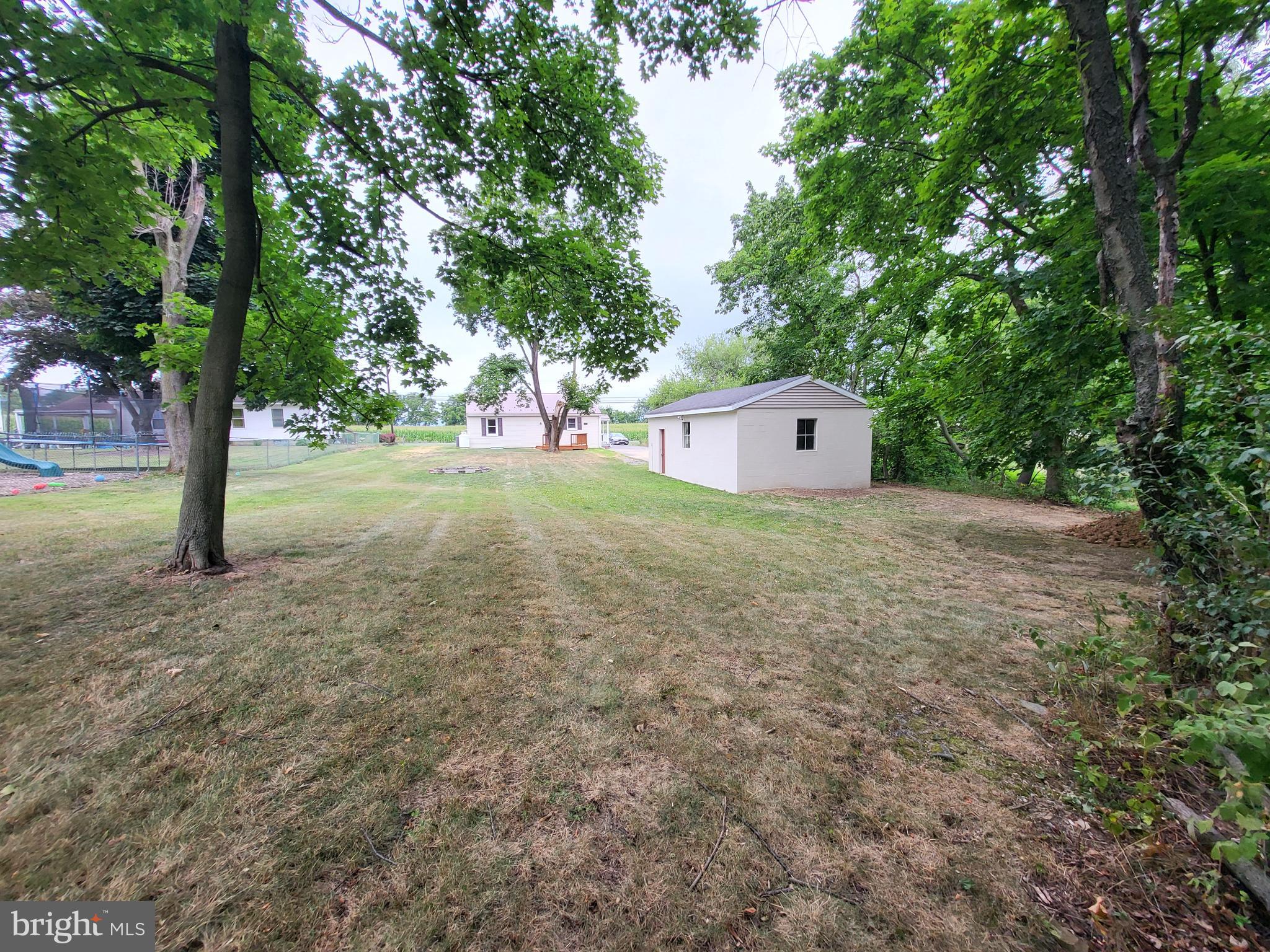 228 Warm Spring Road Chambersburg, PA 17202 - Photo 3 of 19 Yard