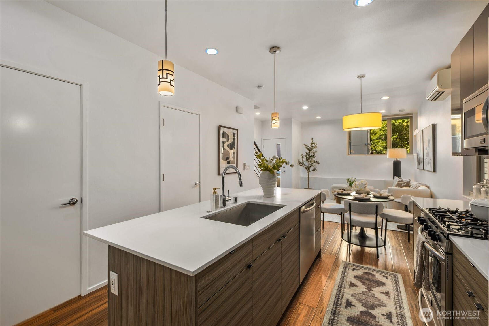 721 26th Avenue South, Unit B Seattle, WA 98144 - Photo 11 of 38
