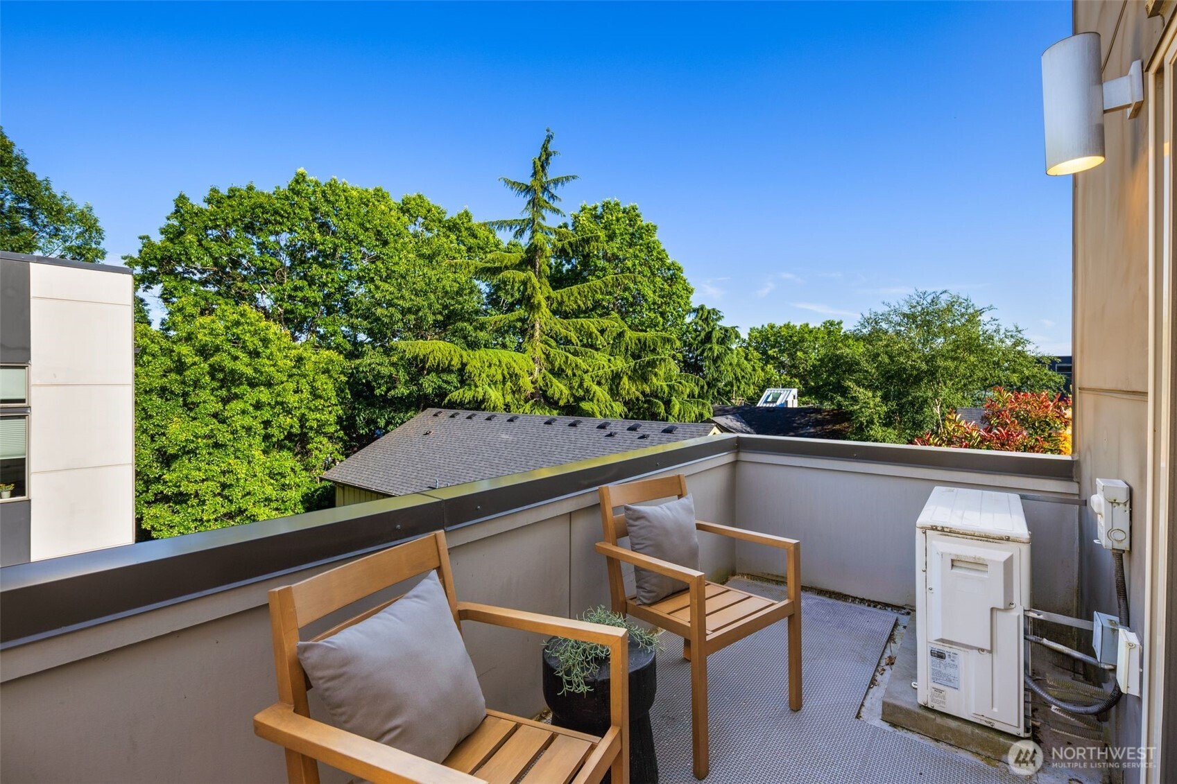 721 26th Avenue South, Unit B Seattle, WA 98144 - Photo 27 of 38