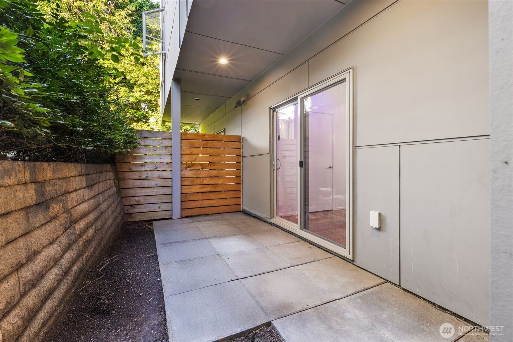 721 26th Avenue South, Unit B Seattle, WA 98144 - Photo 33 of 38