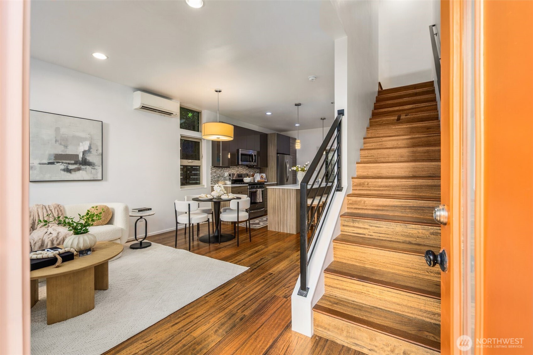 721 26th Avenue South, Unit B Seattle, WA 98144 - Photo 4 of 38