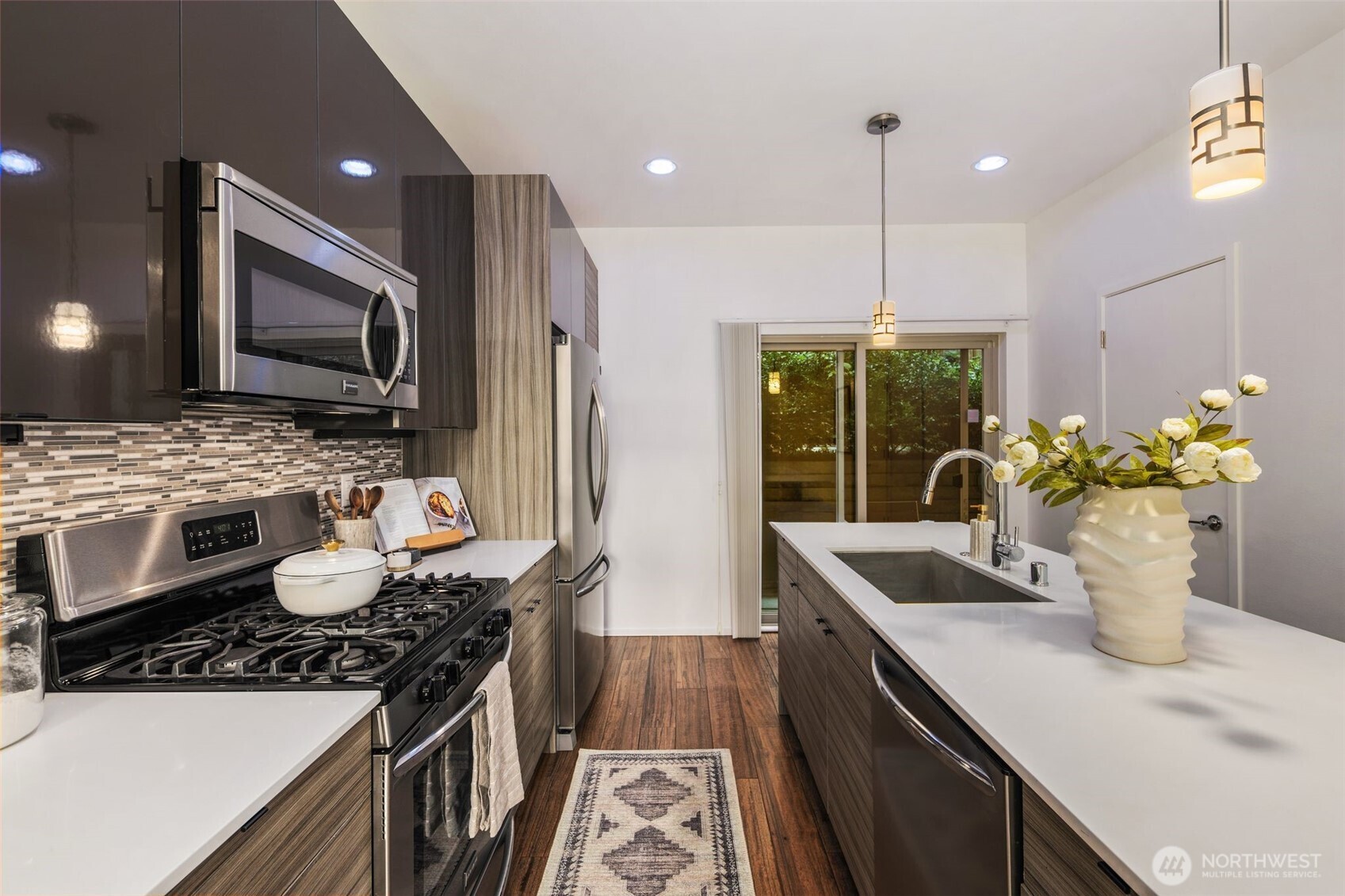 721 26th Avenue South, Unit B Seattle, WA 98144 - Photo 9 of 38