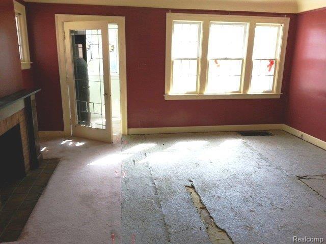 4691 Devonshire Road Detroit, MI 48224 - Photo 10 of 20 init 8-9 living room lower.jpg