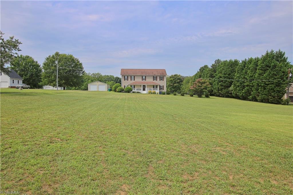 164 Meadow Branch Road Reidsville, NC 27320 - Photo 4 of 40 Gallery Image 4