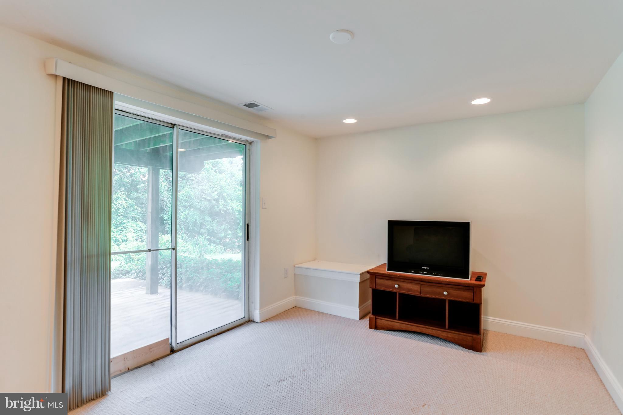 20 Garrison Ridge Court Owings Mills, MD 21117 - Photo 12 of 15 Family Room