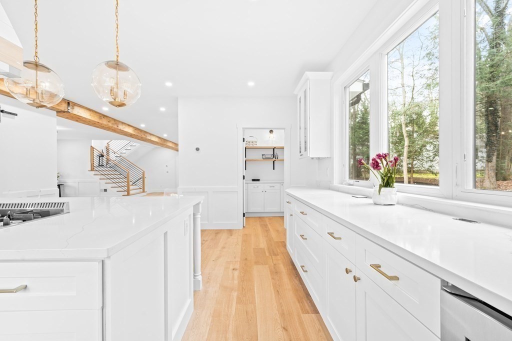 25 Meadowbrook Road Dover, MA 02030 - Photo 10 of 41 Gallery Image 10