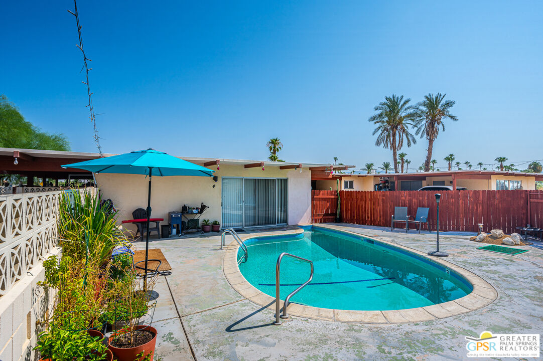 39910 Bird Lane Rancho Mirage, CA 92270 - Photo 25 of 45 a view of swimming pool