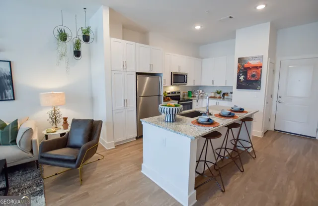 $2,035 | 2620 Mall Of Georgia Boulevard, Unit 2122, Buford, GA 30519