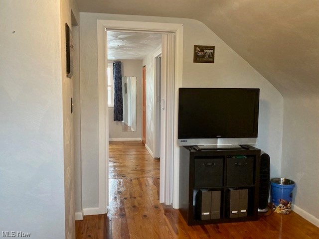 32212 Dickerson Road Willowick, OH 44095 - Photo 23 of 28 2nd floor bedroom looking out to hallway. Lots of storage, and extra closets