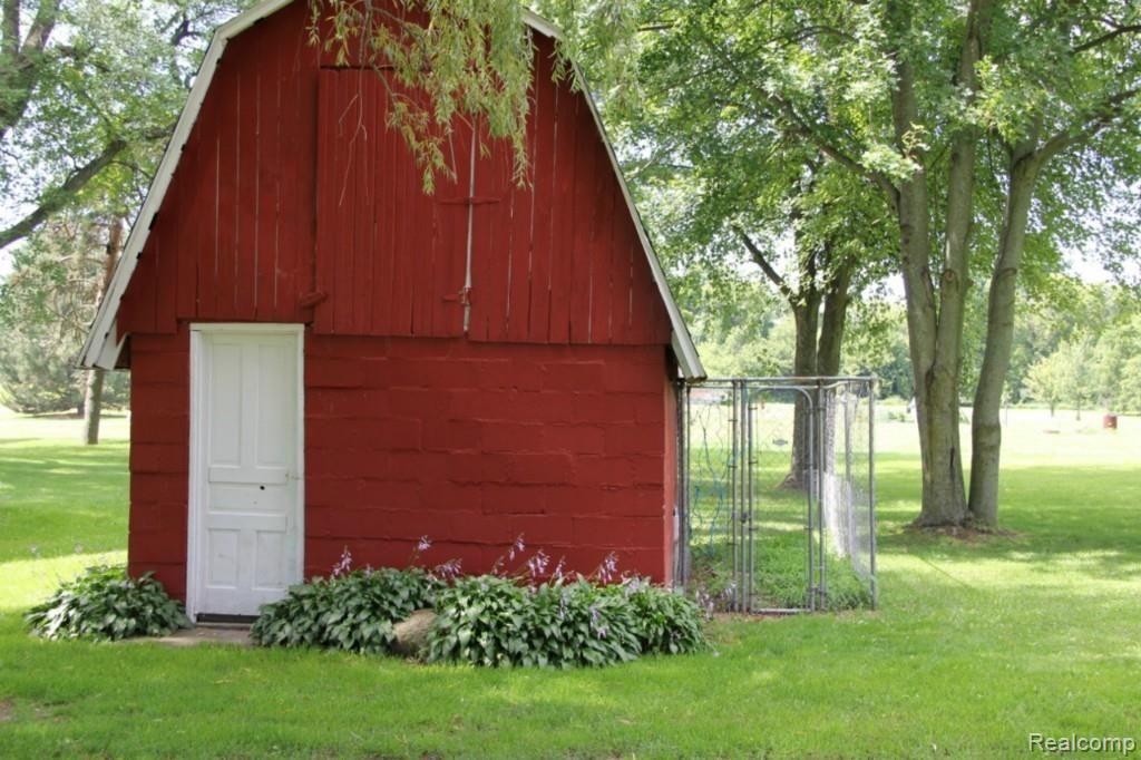 2147 East Lovejoy Road Perry, MI 48872 - Photo 13 of 59