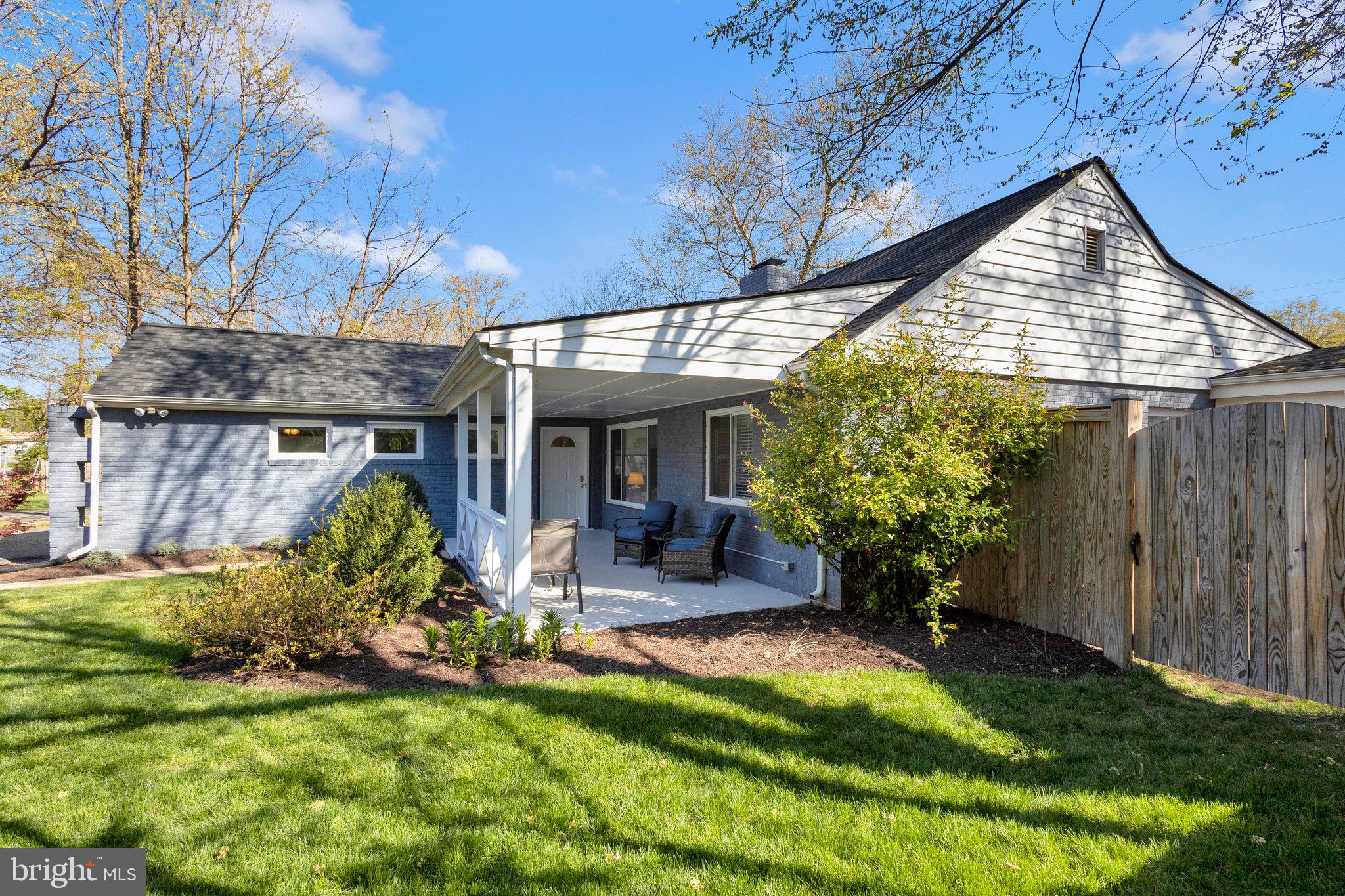 8001 Fort Hunt Road Alexandria, VA 22308 - Photo 4 of 46 Gallery Image 4