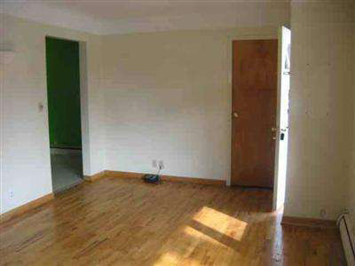 1040 Alton Road Flint, MI 48507 - Photo 3 of 8 20154367-2.JPG