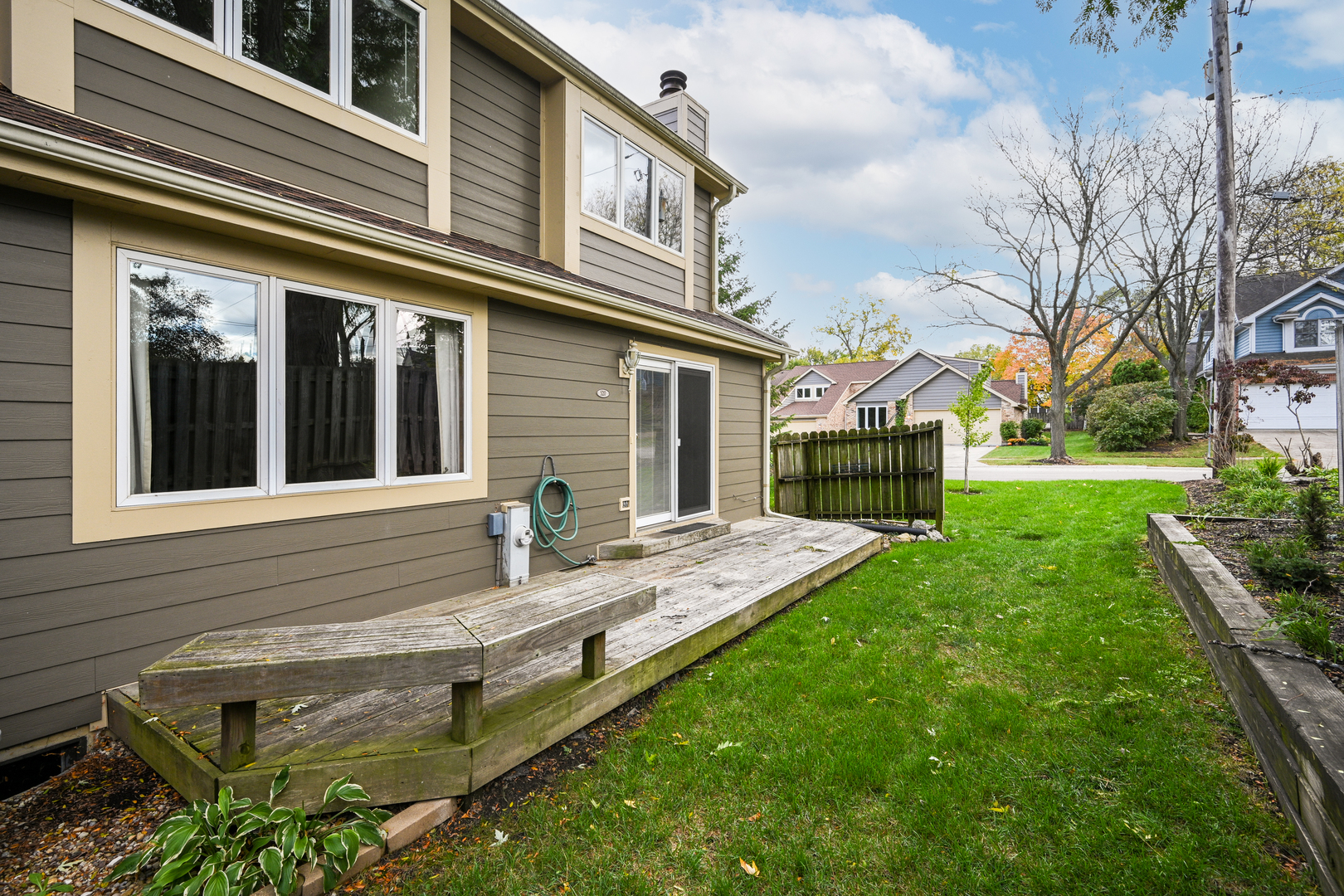 520 Renn Court Wheaton, IL 60187 - Photo 33 of 33 a view of house with yard