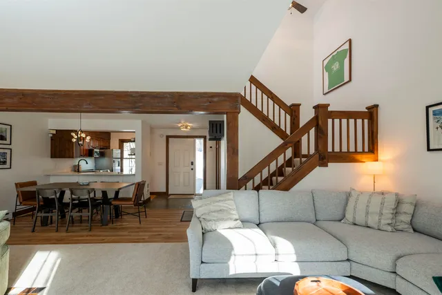 $345,000 | 291 Sugar Hill Lane, Unit 1B, Hartford, VT 05059