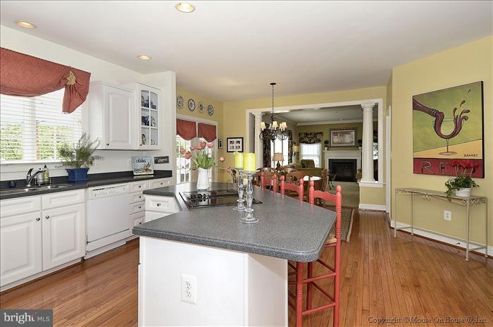601 Hawkshead Road Lutherville-Timonium, MD 21093 - Photo 26 of 30 KITCHEN