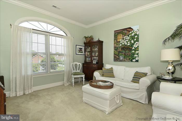 601 Hawkshead Road Lutherville-Timonium, MD 21093 - Photo 8 of 30 MASTER SITTING ROOM