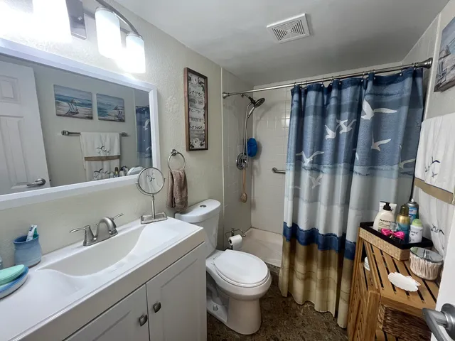 $139,900 | 4850 Northwest 29th Court, Unit 327, Lauderdale Lakes, FL 33313