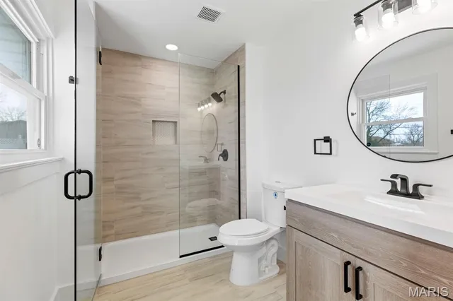 $375,000 | 108 Maple Lane, Ballwin, MO 63011