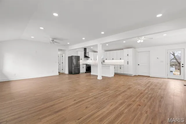 $375,000 | 108 Maple Lane, Ballwin, MO 63011