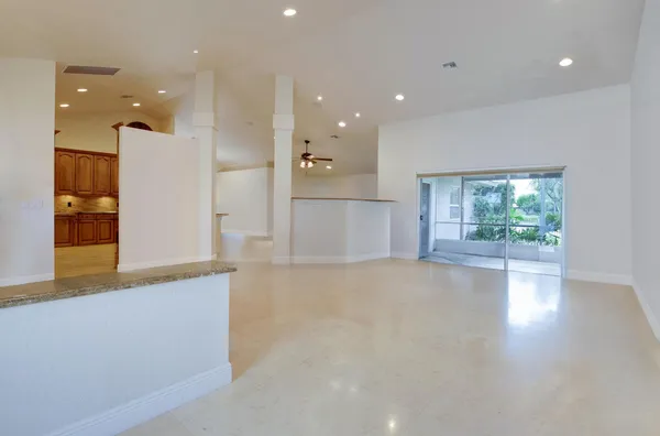 $4,000 | 6448 Blue Bay Circle, Lake Worth, FL 33467