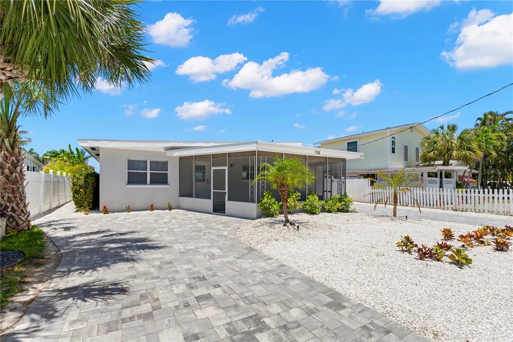 708 Sunset Cove Madeira Beach, FL 33708 - Photo 31 of 37 Gallery Image 31