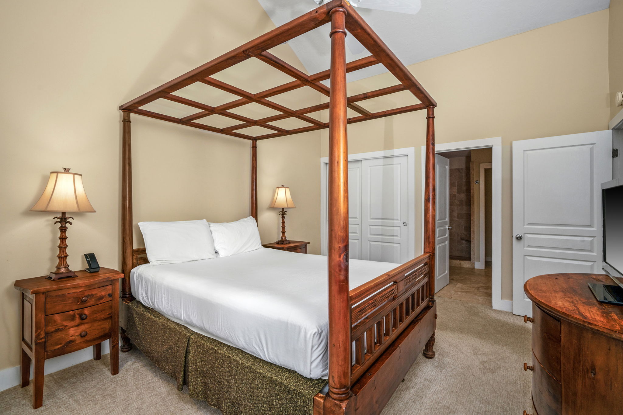 1831 Poipu Road, Unit 823 Koloa, HI 96756 - Photo 14 of 28 Gallery Image 14