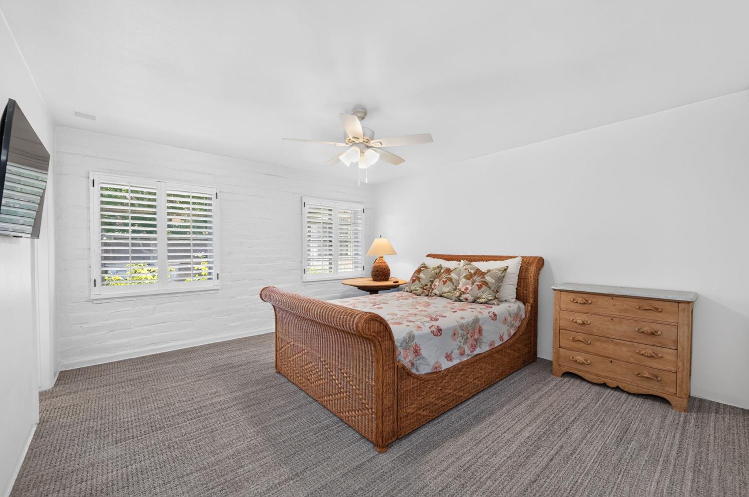 812 East Rialto Avenue Fresno, CA 93704 - Photo 15 of 42