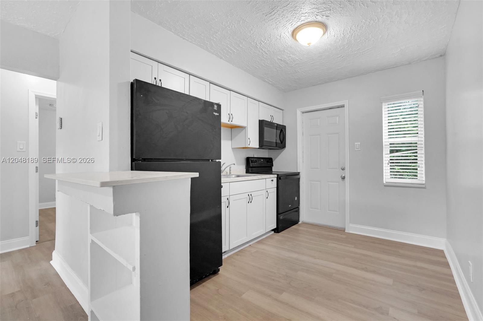 746 Southwest 4th Street, Unit 1 Dania Beach, FL 33004 - Photo 7 of 34