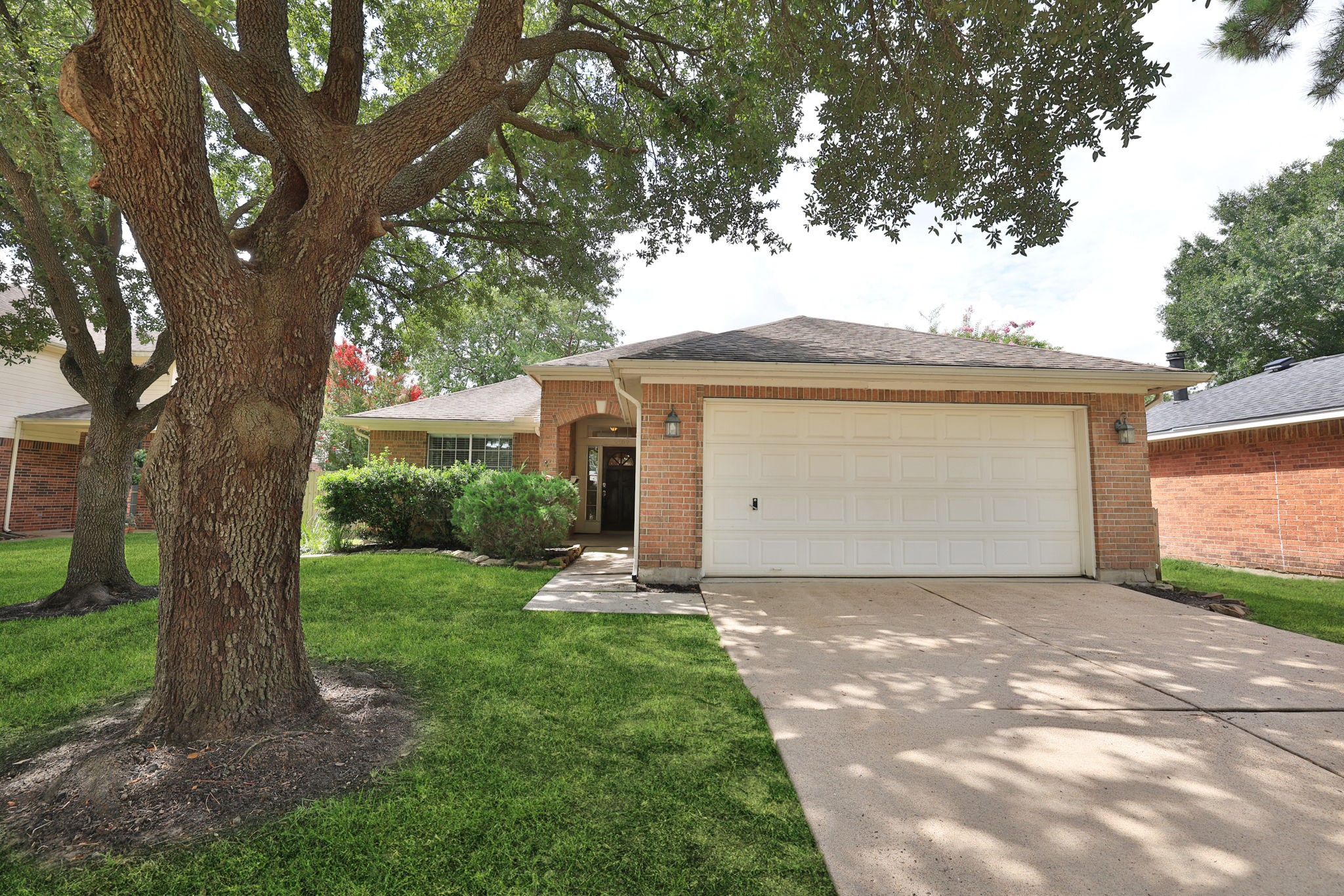 9109 Benwick Street Spring, TX 77379 - Photo 3 of 33