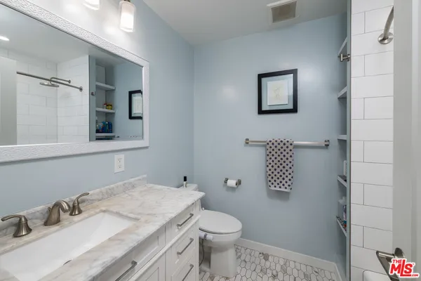 $695,000 | 4900 Overland Avenue, Unit 312, Culver City, CA 90230