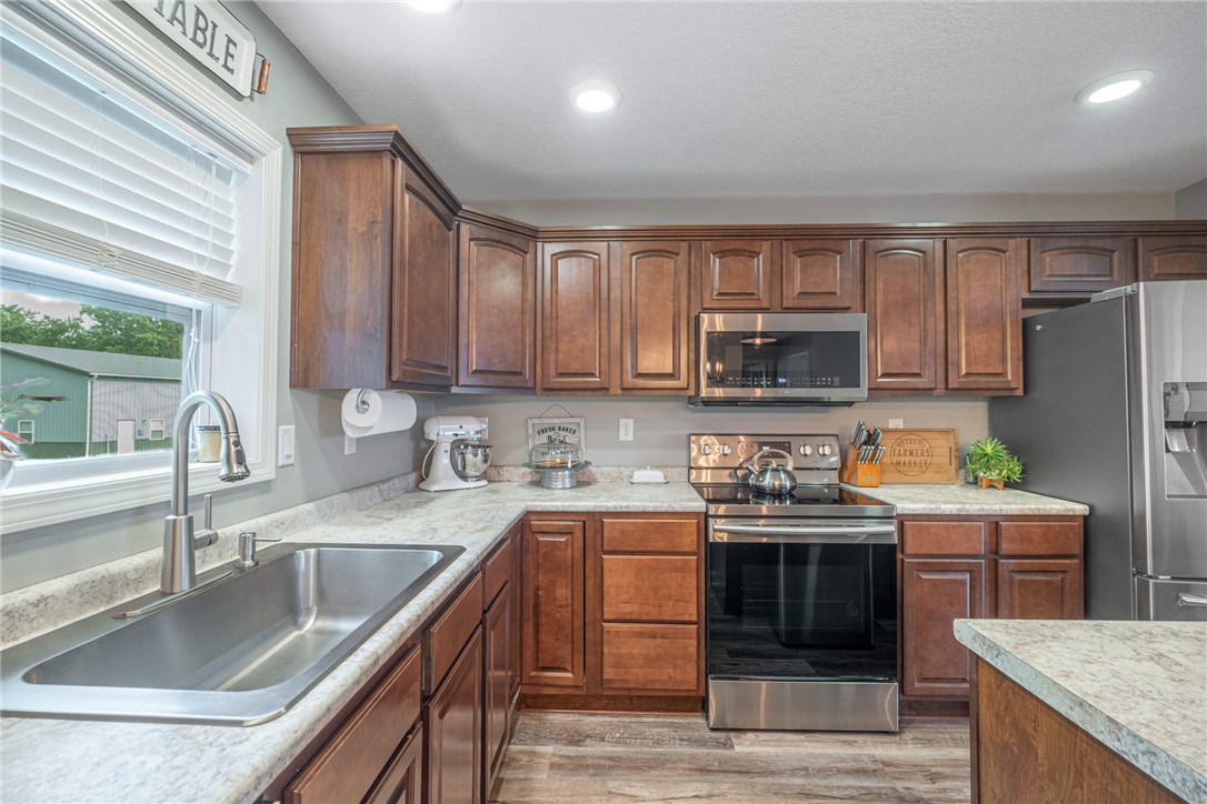 9931 North Bunnell Hill Road Springboro, OH 45066 - Photo 8 of 24
