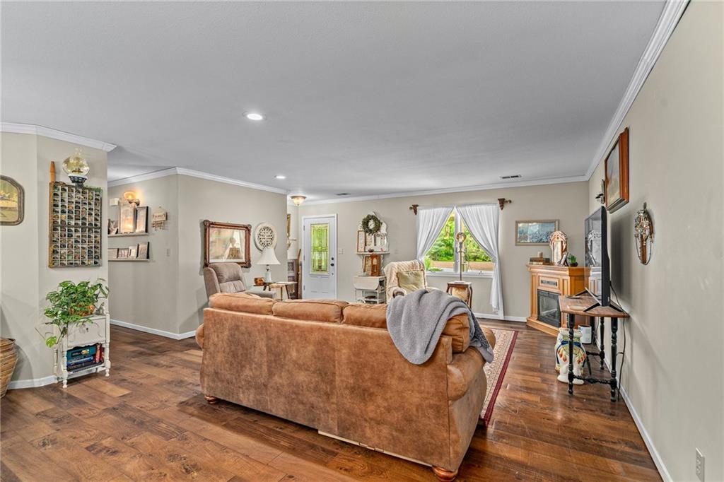 303 West Maple Street Archie, MO 64725 - Photo 8 of 47