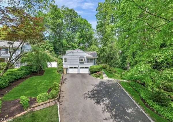 $1,595,000 | 272 Glen Avenue, Short Hills, NJ 07078