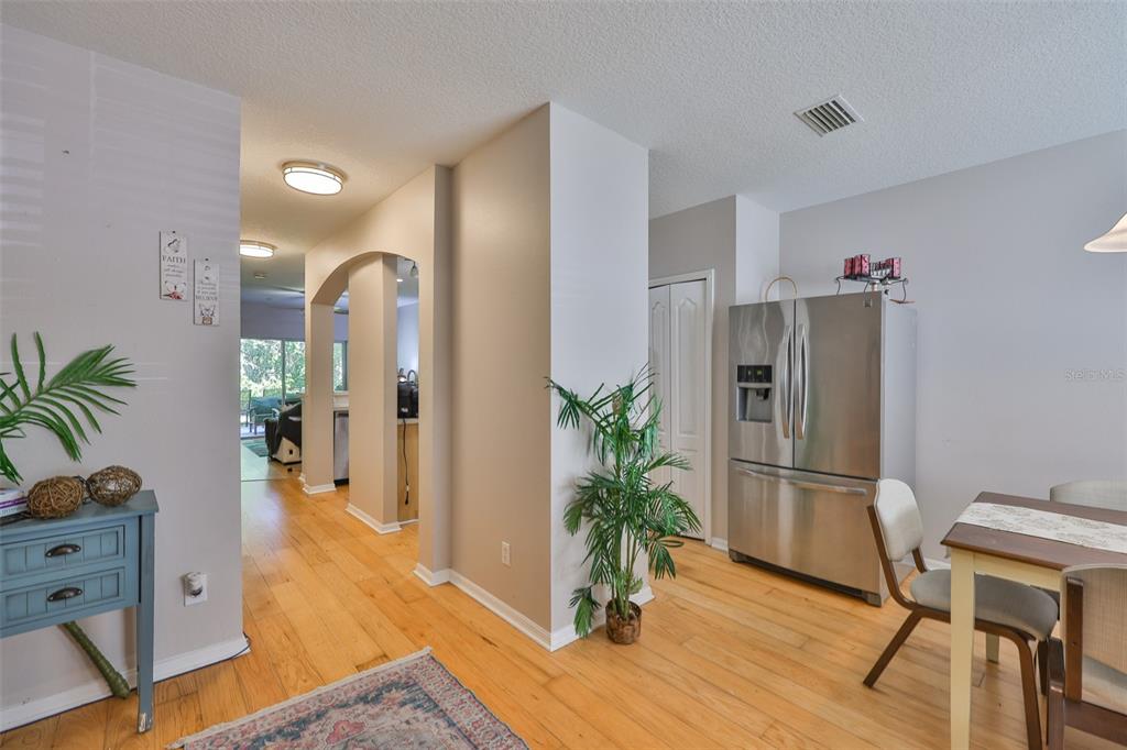 5717 Fishhawk Ridge Drive Lithia, FL 33547 - Photo 9 of 52