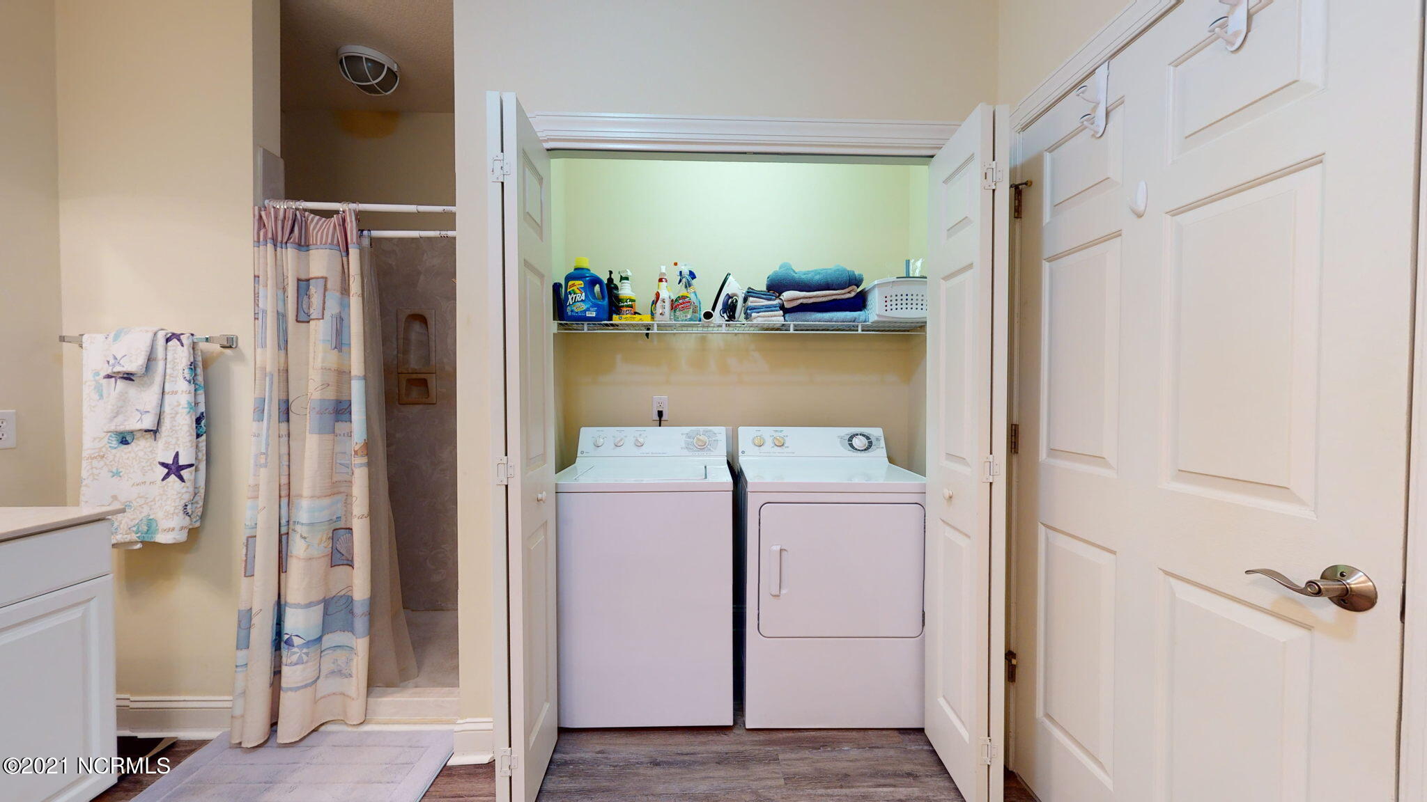 100 Lighthouse Lane, Unit B2 Cedar Point, NC 28584 - Photo 16 of 32 6cc69674-87a6-4e5a-9473-dab36b3faa23