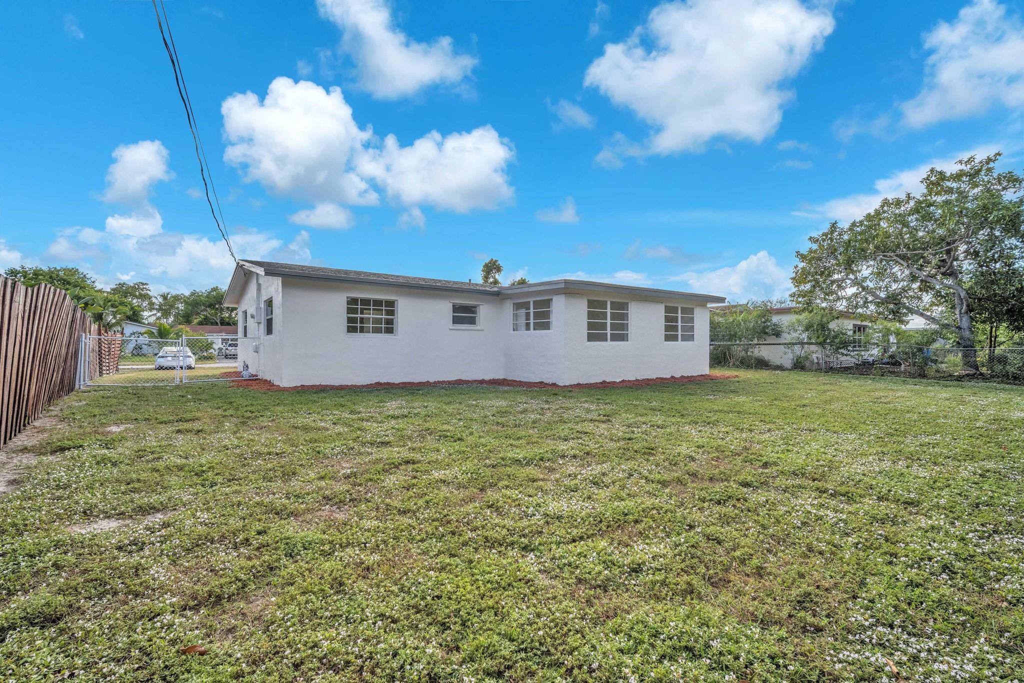 4911 Northwest 16th Street Lauderhill, FL 33313 - Photo 31 of 48 Photo 31