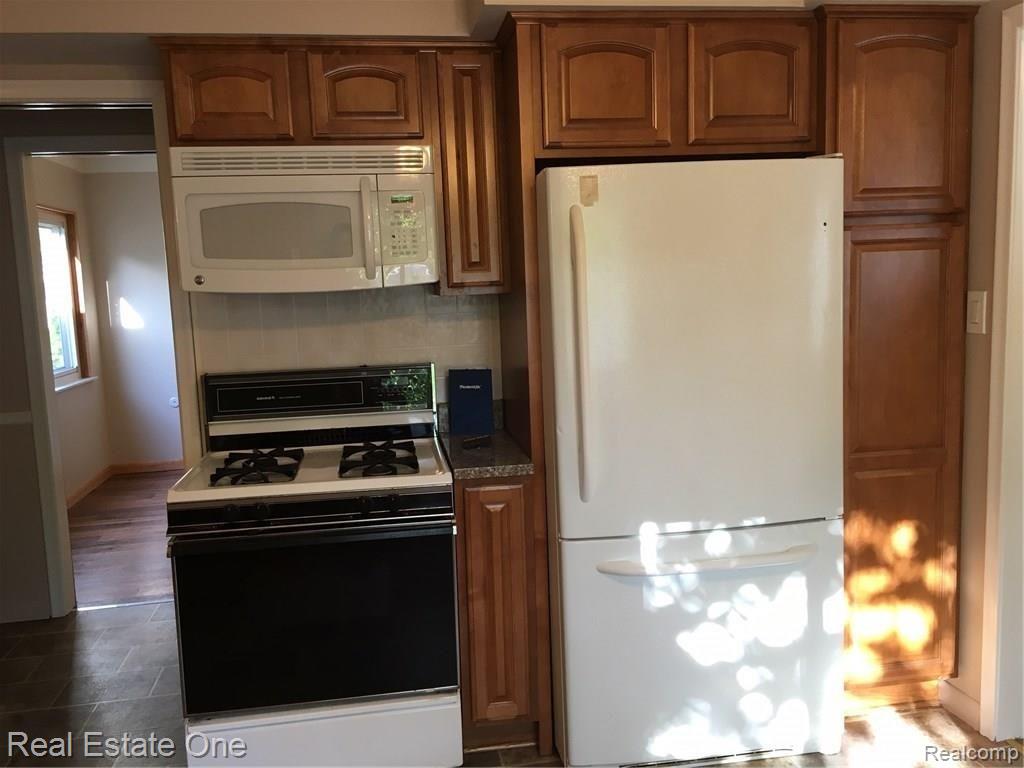 5723 West Utica Road Utica, MI 48317 - Photo 12 of 21 IMG_1243.JPG