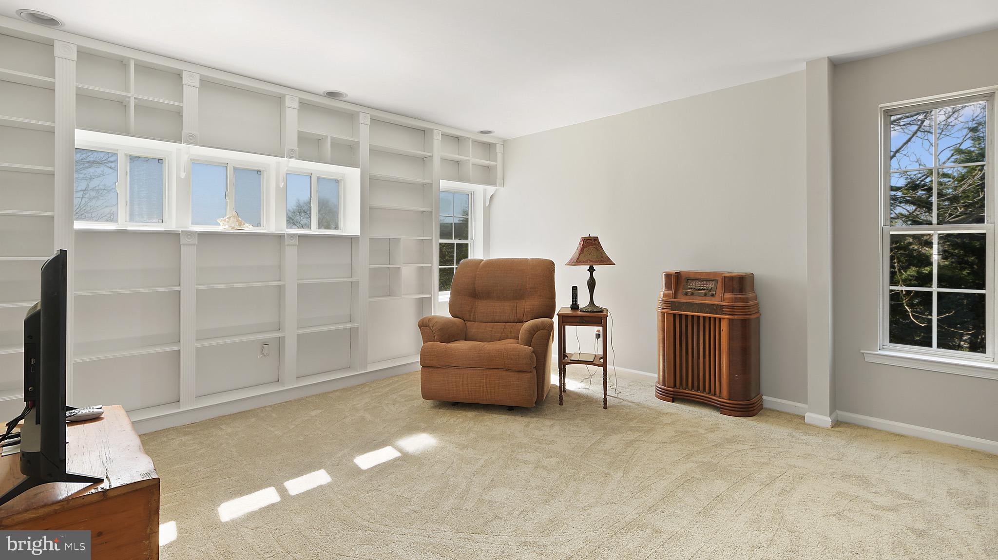 78 Johnson Road Pasadena, MD 21122 - Photo 21 of 40 Gallery Image 21