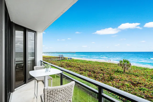 $7,150,000 | 3100 South Ocean Boulevard, Unit 203S, Palm Beach, FL 33480