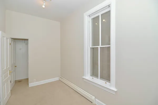 $2,800 | 1441 West Warner Avenue, Unit 1, Chicago, IL 60613
