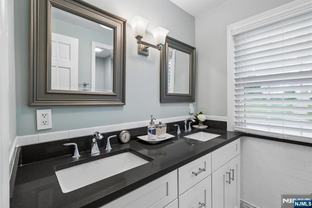 81 Mountain Road Verona, NJ 07044 - Photo 20 of 31